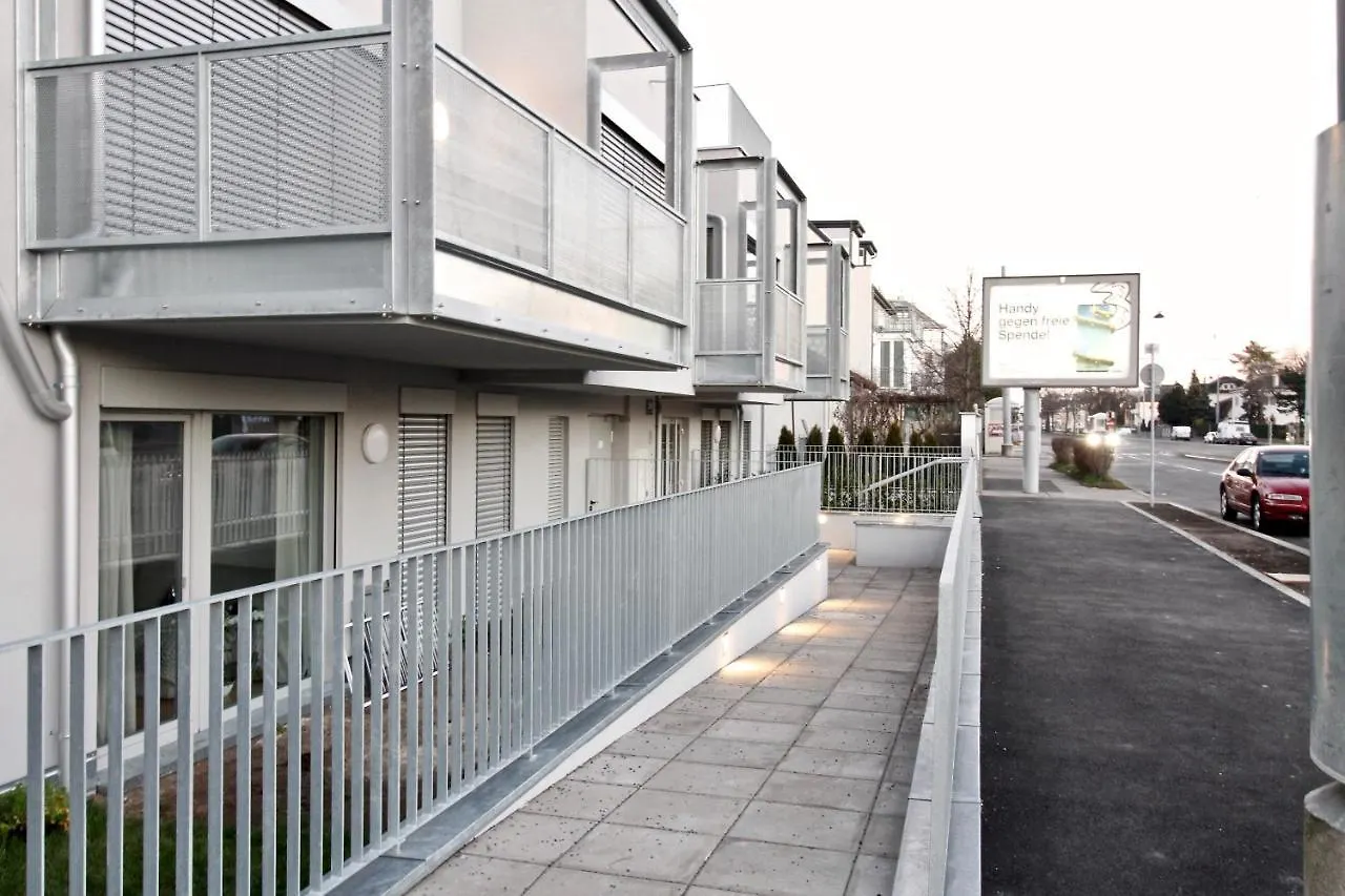 Balcony/Pool/Free Parking Garage Studio Wien