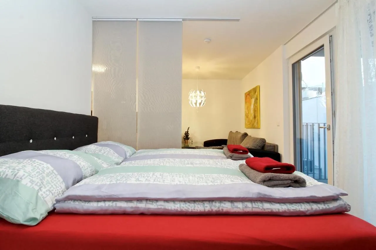 Balcony/Pool/Free Parking Garage Studio Vienna