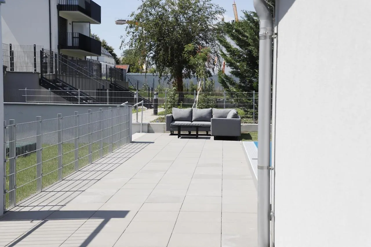 Balcony/Pool/Free Parking Garage Studio Vienna 0*,
